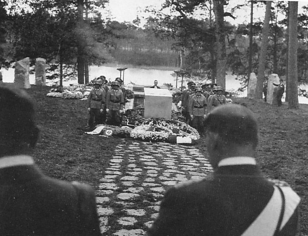 Carin Göring újratemetése Carinhallban 1934-ben