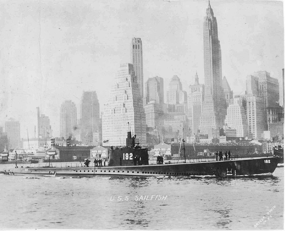 USS_Sailfish_1941_januar_New_York_001.jpg