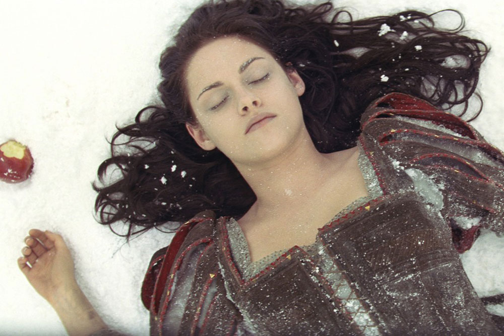 Kristen-Stewart-Snow-White-scene.jpg