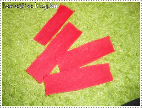 5 db 10 cm-es csíkra lesz szükségetek