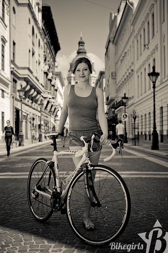 bikegirls-kriszta-budapest-7.jpg