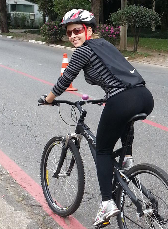 Rafa Gonçalves_bikegirls 4.jpg