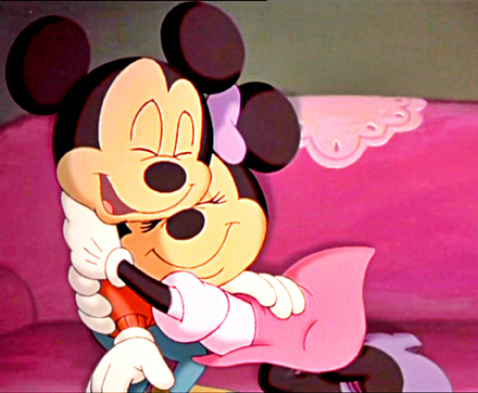 Mickey-And-Minnie-Mouse-Hugs.jpg