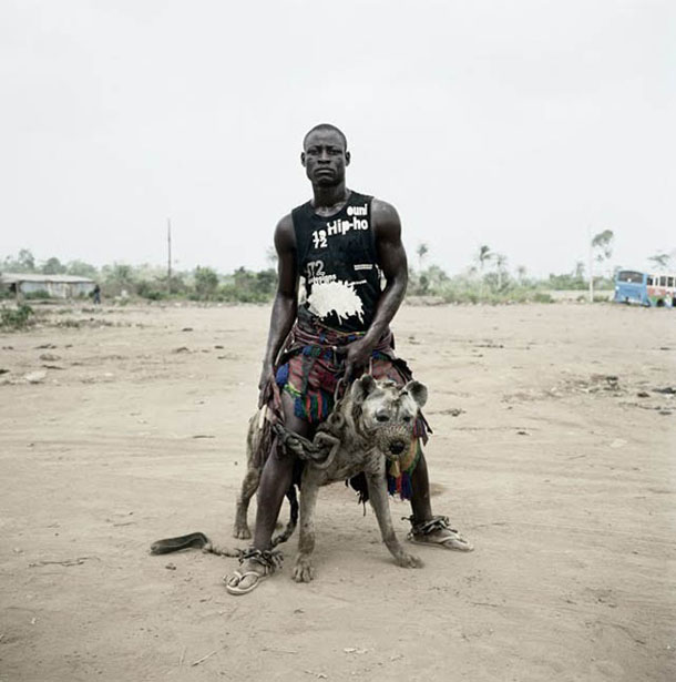 photograher-pieter-hugo-the-hyena-and-other-men-9.jpg