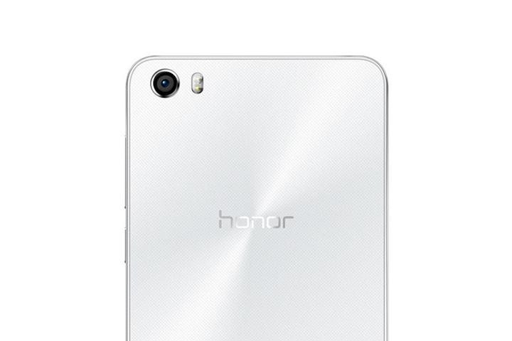 huawei-honor-6-top-rear.jpg
