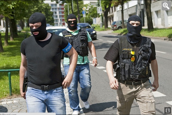 razzia02.jpg