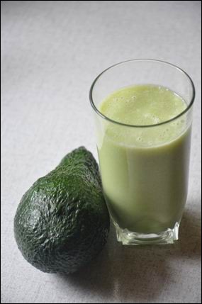 zöld turmix juice avokádóval.jpg