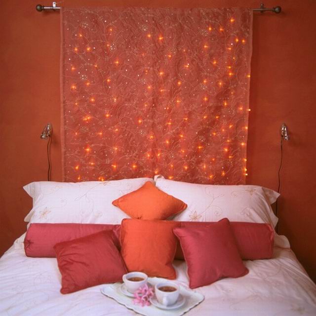 romantic-bedroom-fairy-lights1.jpg