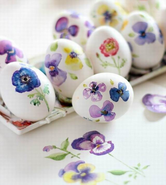 Csináld magad: szép virágos hímes tojások