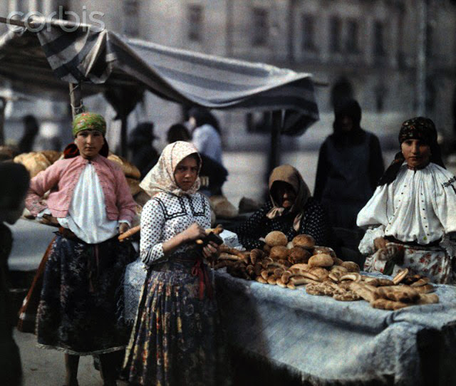 Beautiful Color Photos of Hungary in The Early of 1930s (10).jpg