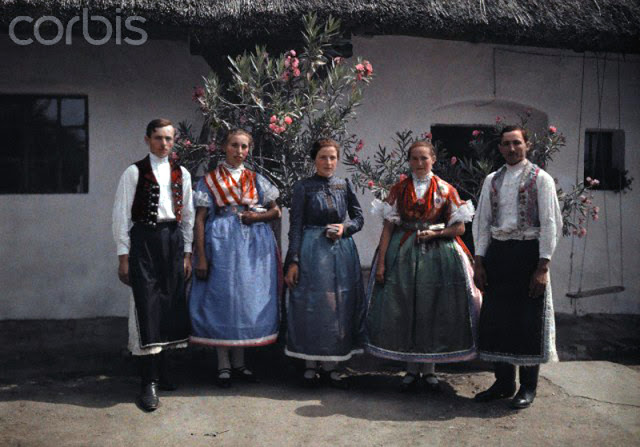 Beautiful Color Photos of Hungary in The Early of 1930s (12).jpg