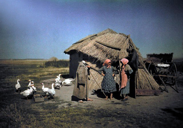 Beautiful Color Photos of Hungary in The Early of 1930s (7).jpg