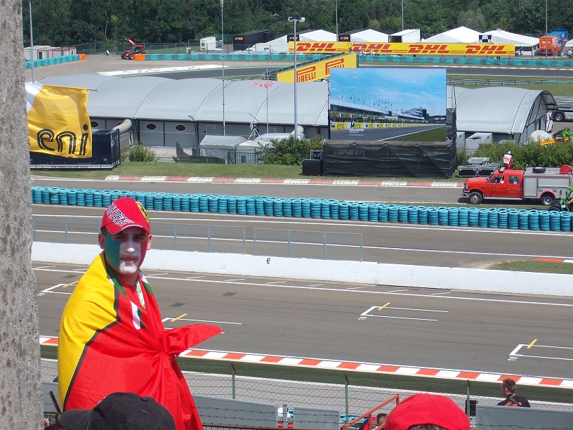 2011n.JPG