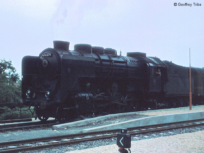 196903xx-C0083.jpg