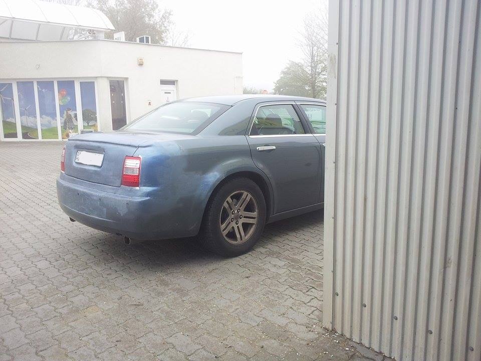 300c_rolls_2.jpg