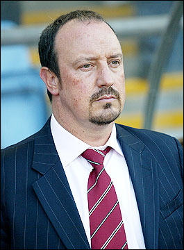 Benitez nyomás alá helyezi a Saktart