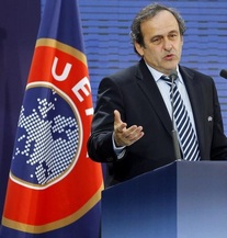 Platini: „A bírók mindig a győztest segítik”