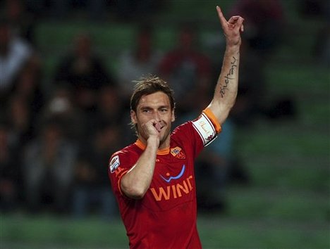 Totti: "A két csapat egy szinten van"