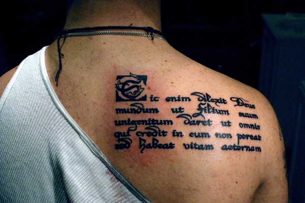 Latin Idézet Tetoválás