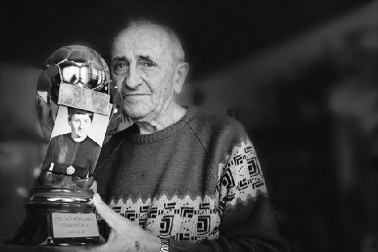 Elek_Gyula_feketefeher_640.jpg
