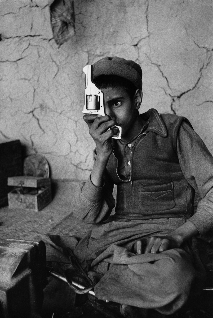 Fegyvergyár Kohatban az afgán határ közelében, Pakisztán, 1956.jpg
