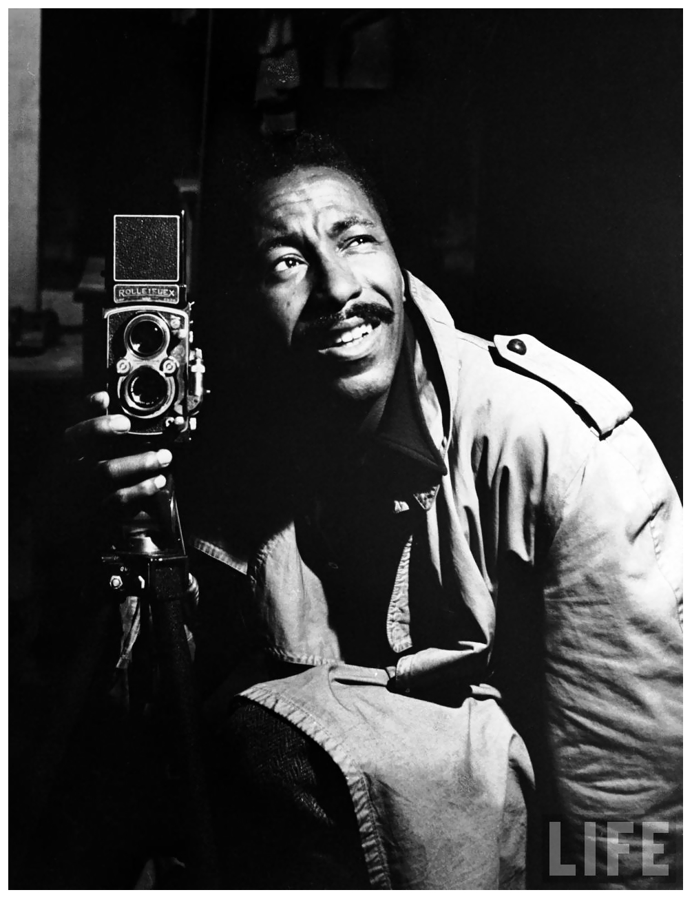 self-portrait-by-photographer-gordon-parks.jpeg