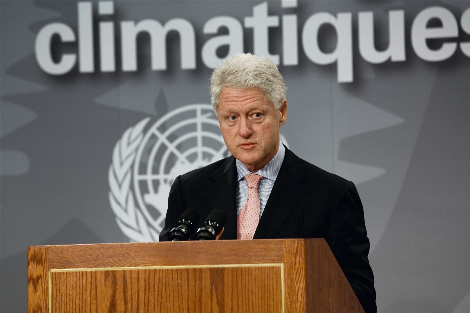 William J. Clinton, az Egyesült Államok korábbi elnöke - 2005. nov. 28. - dec. 9., Montreal, Kanada © Joel Sternfeld, Prix Pictet, Ltd.jpg