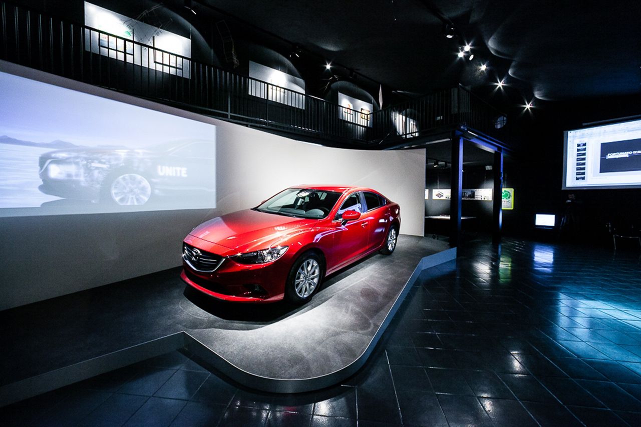 A szépség iránti szenvedély egy szójás flakonnal kezdődött - Mazda 3