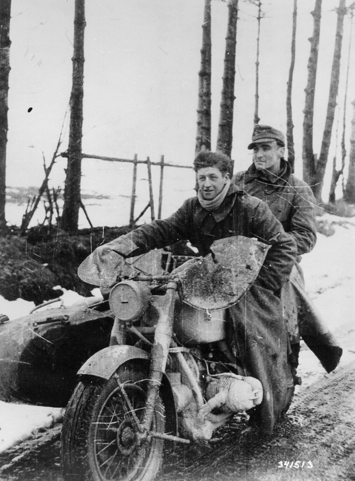 german_motorcycle_17_dec_44.jpg