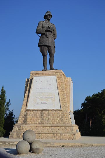 Kemál Atatürk szobra