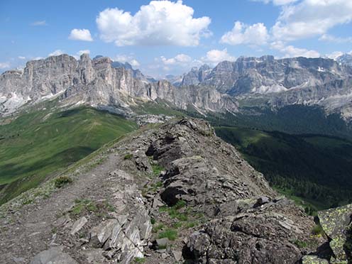 Col di Lana pengegerince a lövészárkokkal