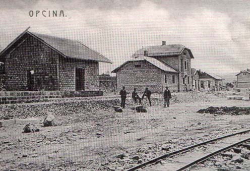 Opčine (Villa Opicina) állomása a vasút építése idején