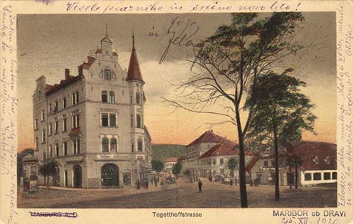 Maribor 1920-ban feladott képeslapon, a kép hátterében a vasútállomás épülete
