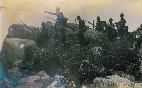 46-osok gyakorlatoznak 1916 tavaszán a Komeni-fennsíkon
