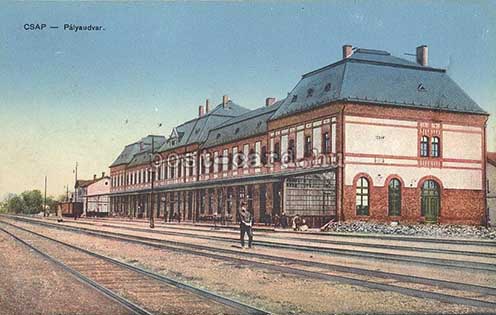 A csapi vasútállomás korabeli képeslapon