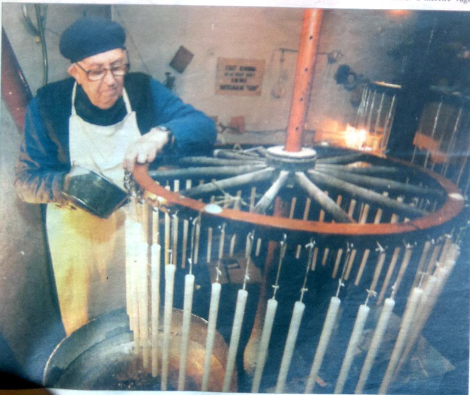 Marosán Gyuri bácsi munka közben(1).jpg