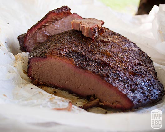 Marhahús szegy eltávolítja a zsírt. Királykategória: brisket/ első lépések - Nyárspolgár BBQ