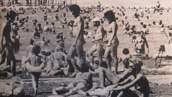 orfui_strand_1987.jpg