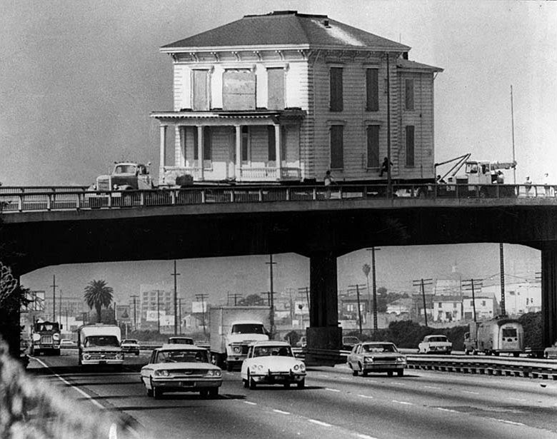 houses_moving_in_los_angeles_in_the_past_07_.jpg
