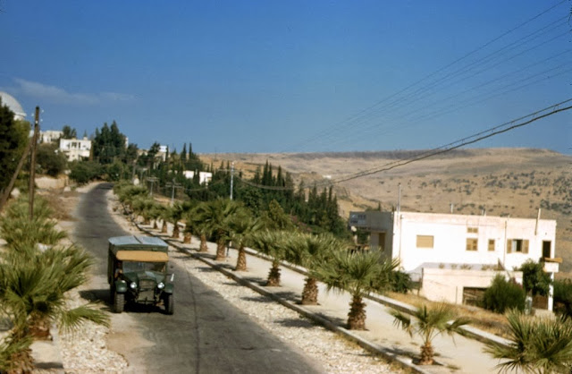 Buses in Israel in the 1950's (2).jpg