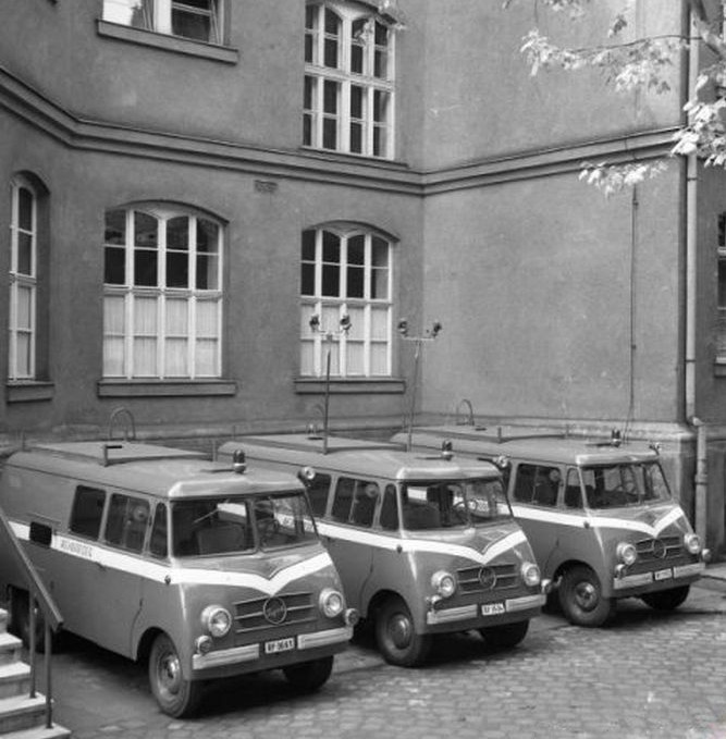 1959. Lengyel Nysa N59 rendőrségi autóbuszok Budapesten._cr.jpg
