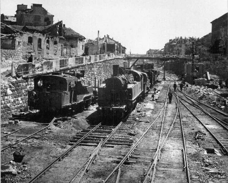 1945. A Déli Pályaudvar bájárati váltókörzete az ostrom után.jpg