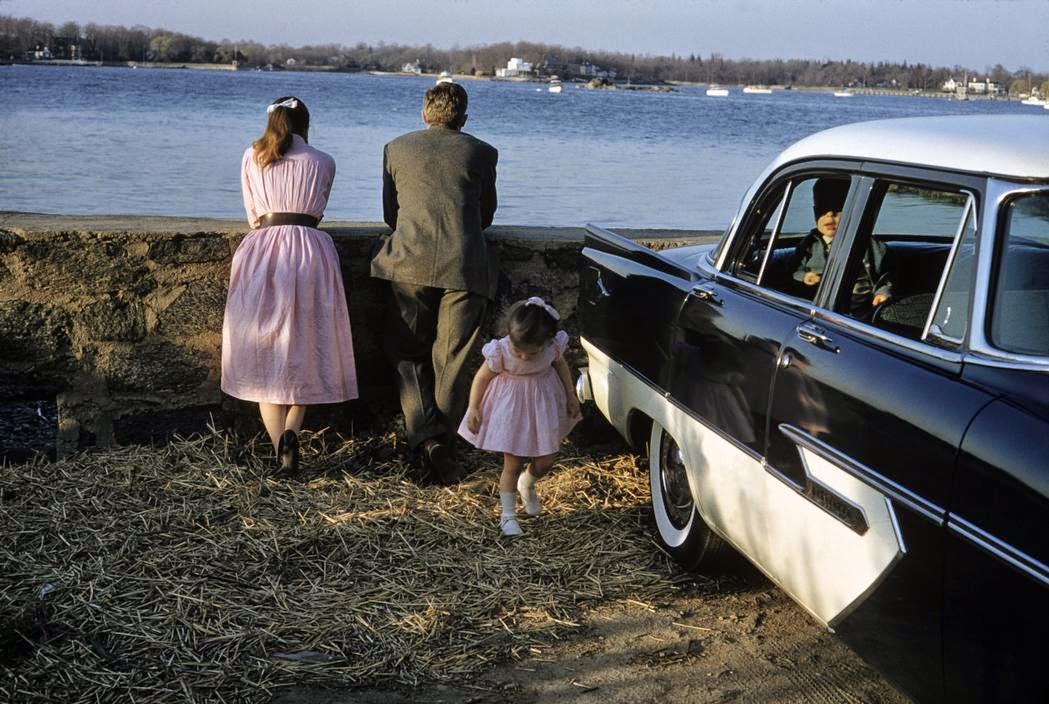 daily_life_in_color_in_the_1950s_29.jpg