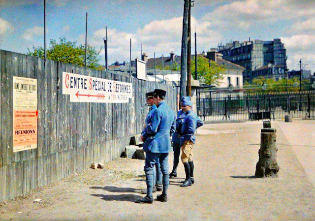 Rare Color Photography of Early 1900s Paris (16).jpg