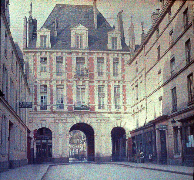 Rare Color Photography of Early 1900s Paris (30).jpg