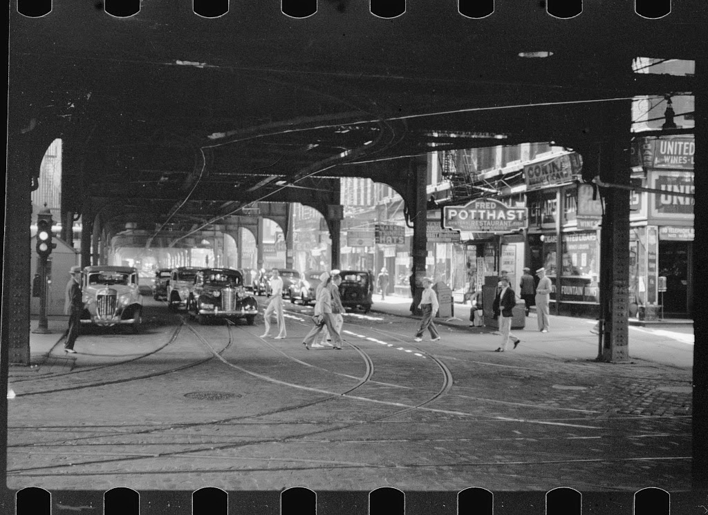 Chicago scenes of 1941 (18).jpg