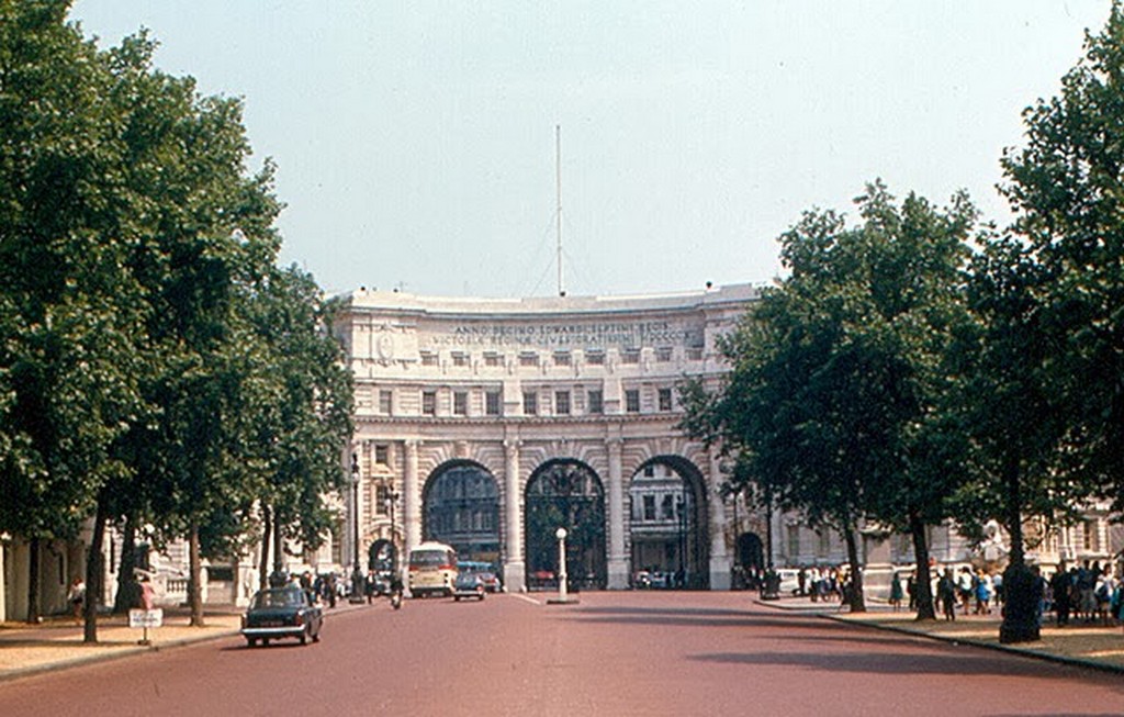 London, 1968 (10).jpg