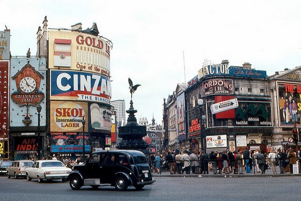 London, 1968 (12).jpg