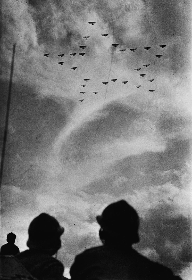 1933. Légibemutató Moszkva felett..jpg