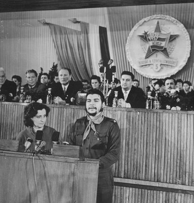1960. Che Guevara a budapesti KISZ kongresszuson..jpg